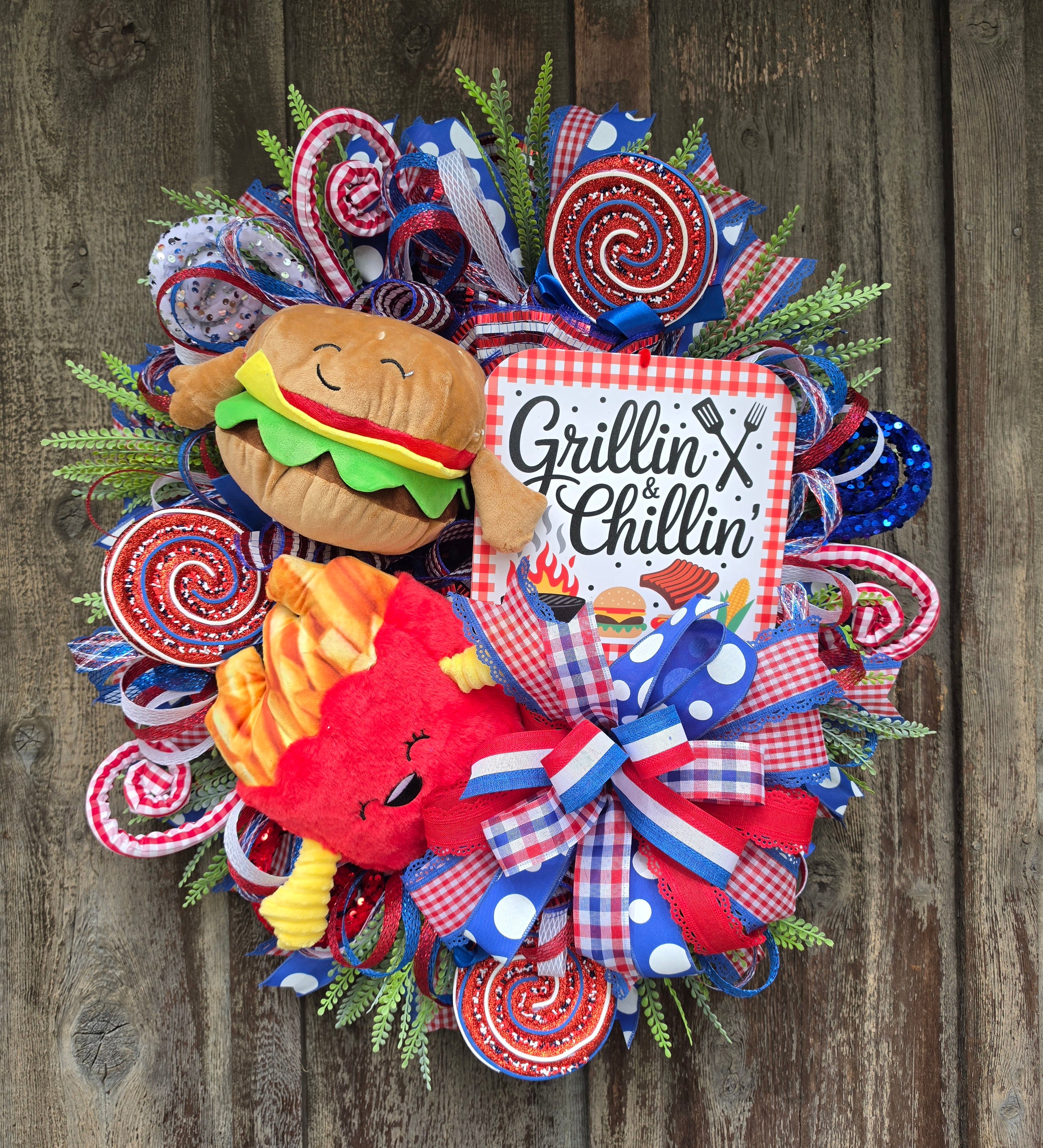 Grillin’ & Chillin’ Front Door Wreath – Patriotic BBQ Summer Wreath with Burger & Fire – Red White Blue Door Decor