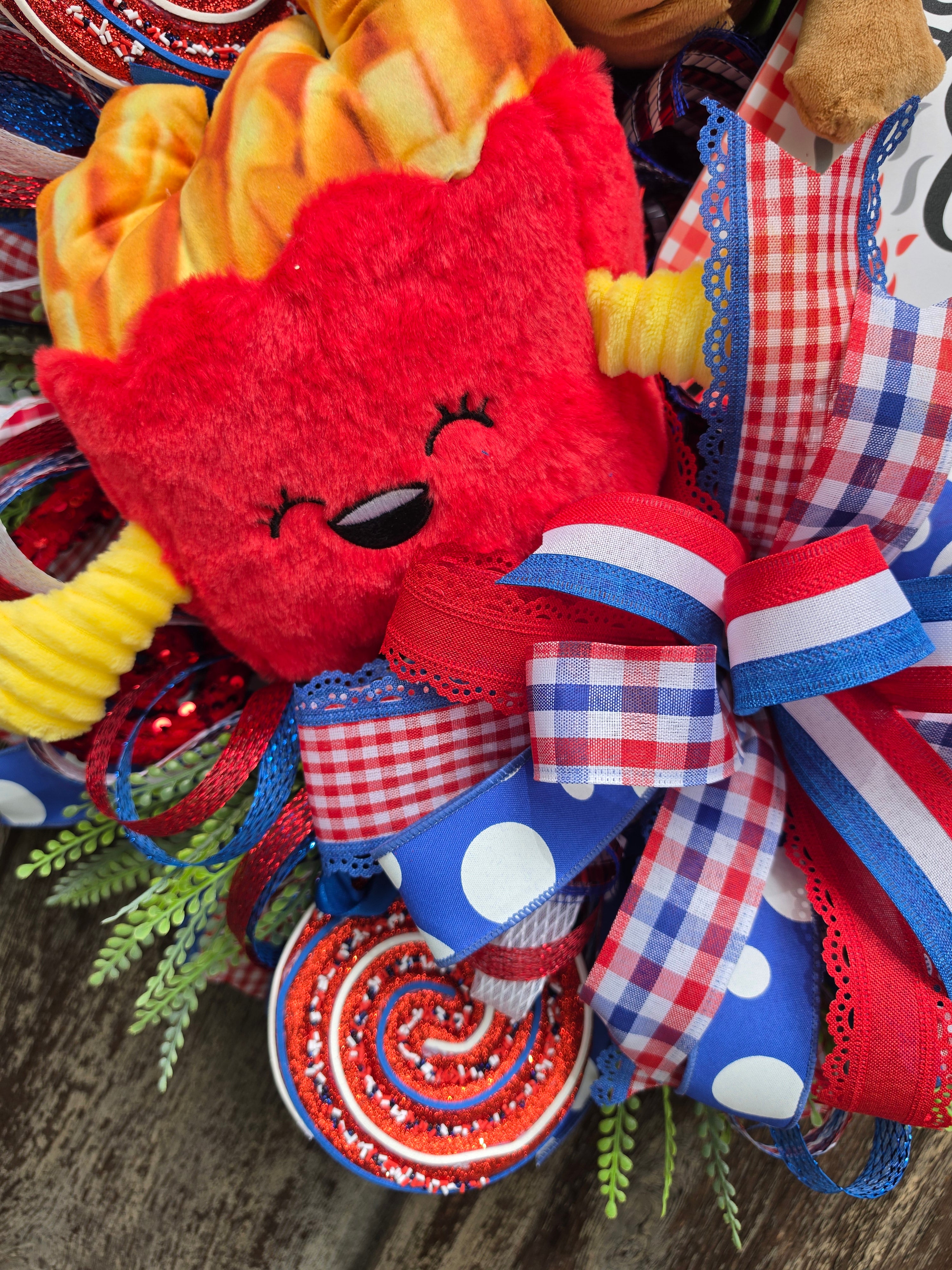 Grillin’ & Chillin’ Front Door Wreath – Patriotic BBQ Summer Wreath with Burger & Fire – Red White Blue Door Decor