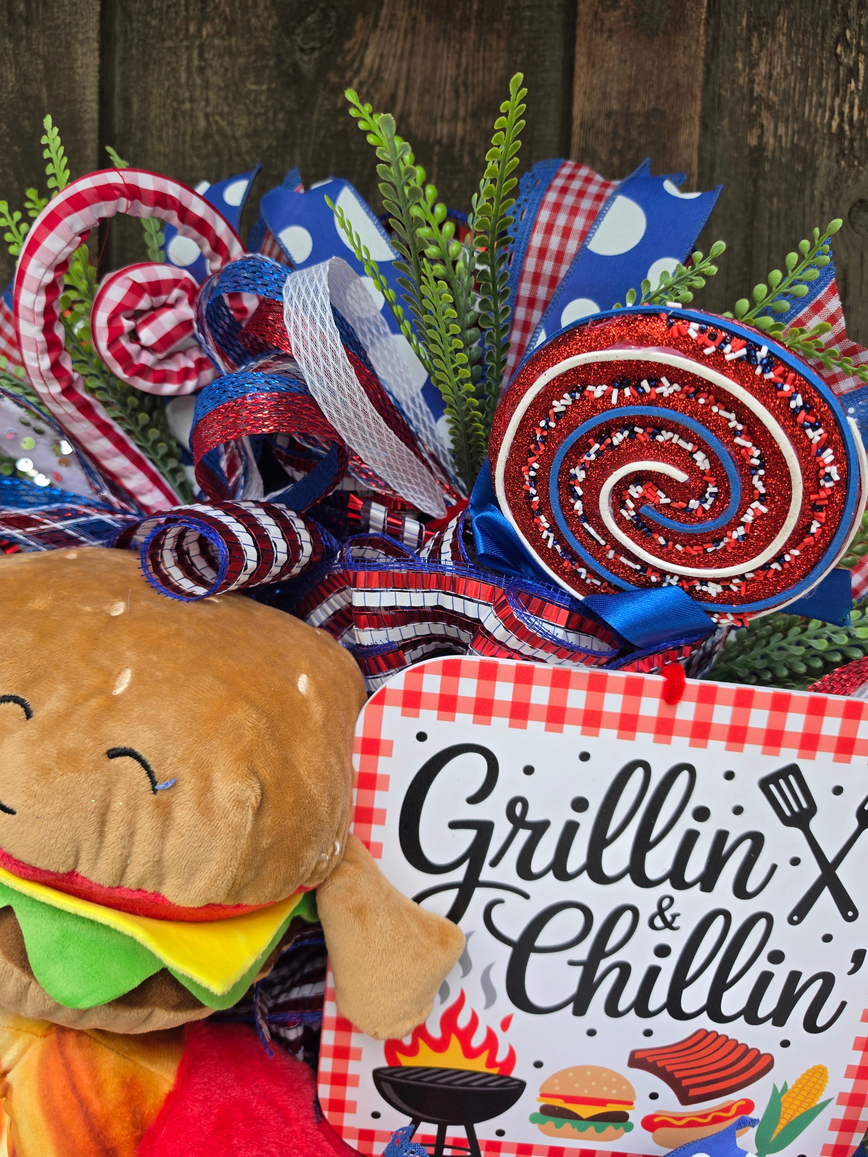Grillin’ & Chillin’ Front Door Wreath – Patriotic BBQ Summer Wreath with Burger & Fire – Red White Blue Door Decor